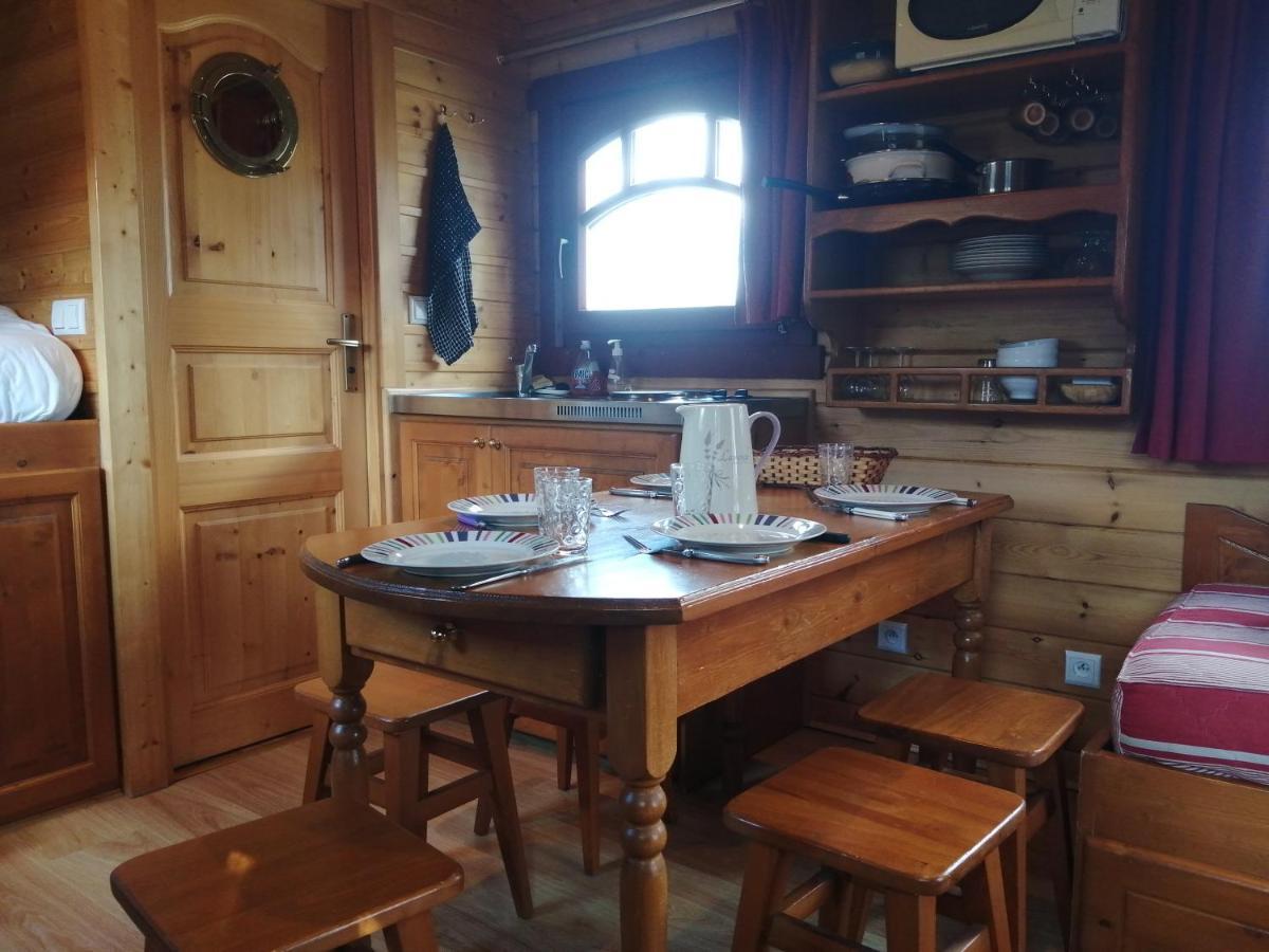 Les Roulottes De La Ferme Des Chanaux Saint-Julien-d'Ance Exteriör bild