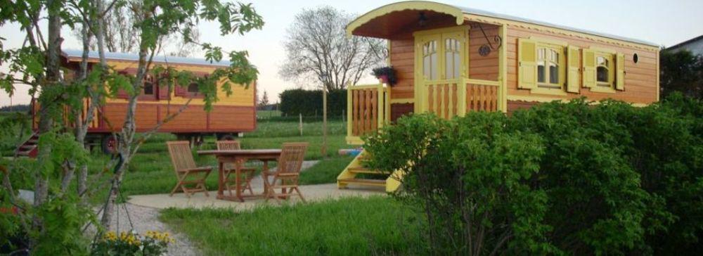 Les Roulottes De La Ferme Des Chanaux Saint-Julien-d'Ance Exteriör bild